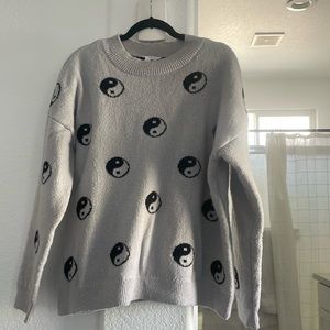 Ying Yang Sweater NWOT